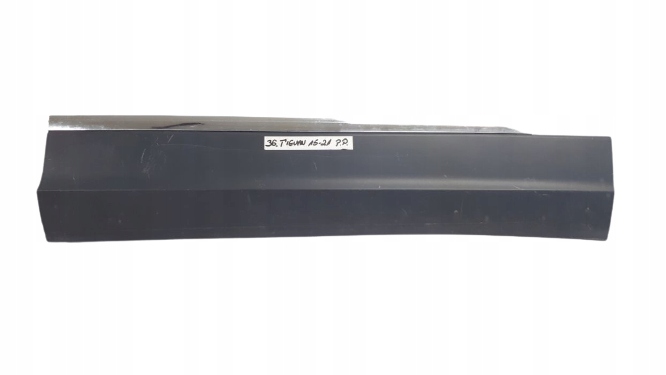 Купити Vw tiguan 2015 5na молдинг двері права перед