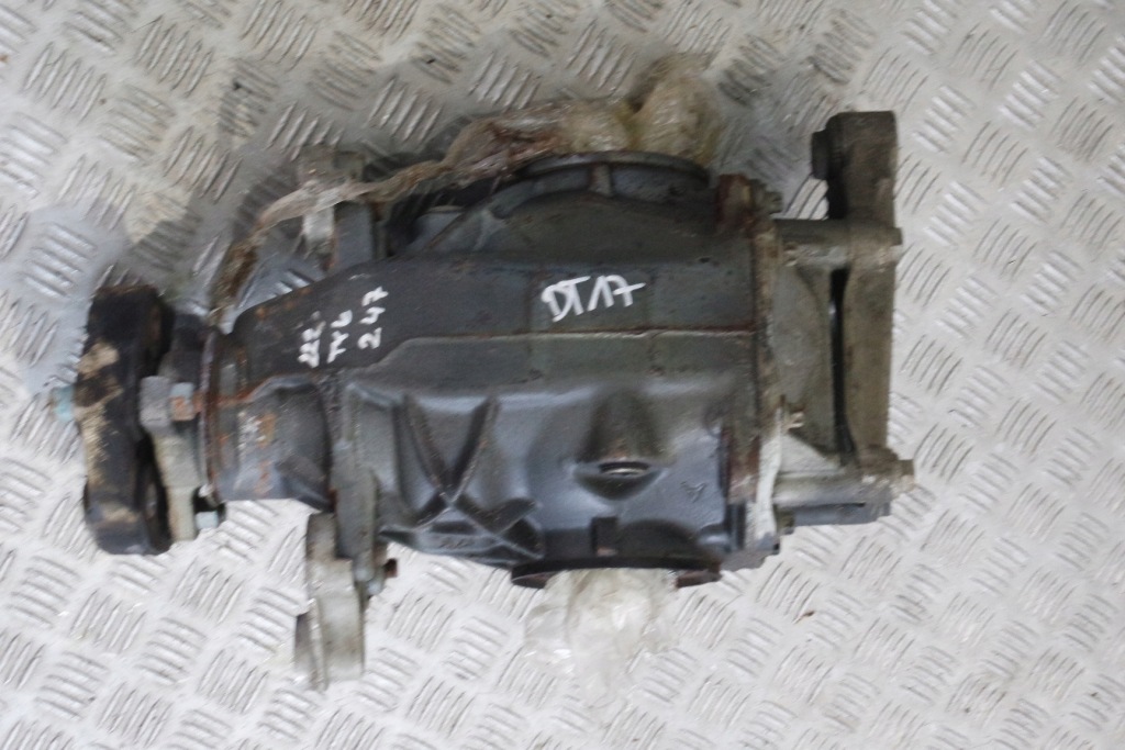 Купить Дифференциал редуктор задний  мост w222 a2213511503