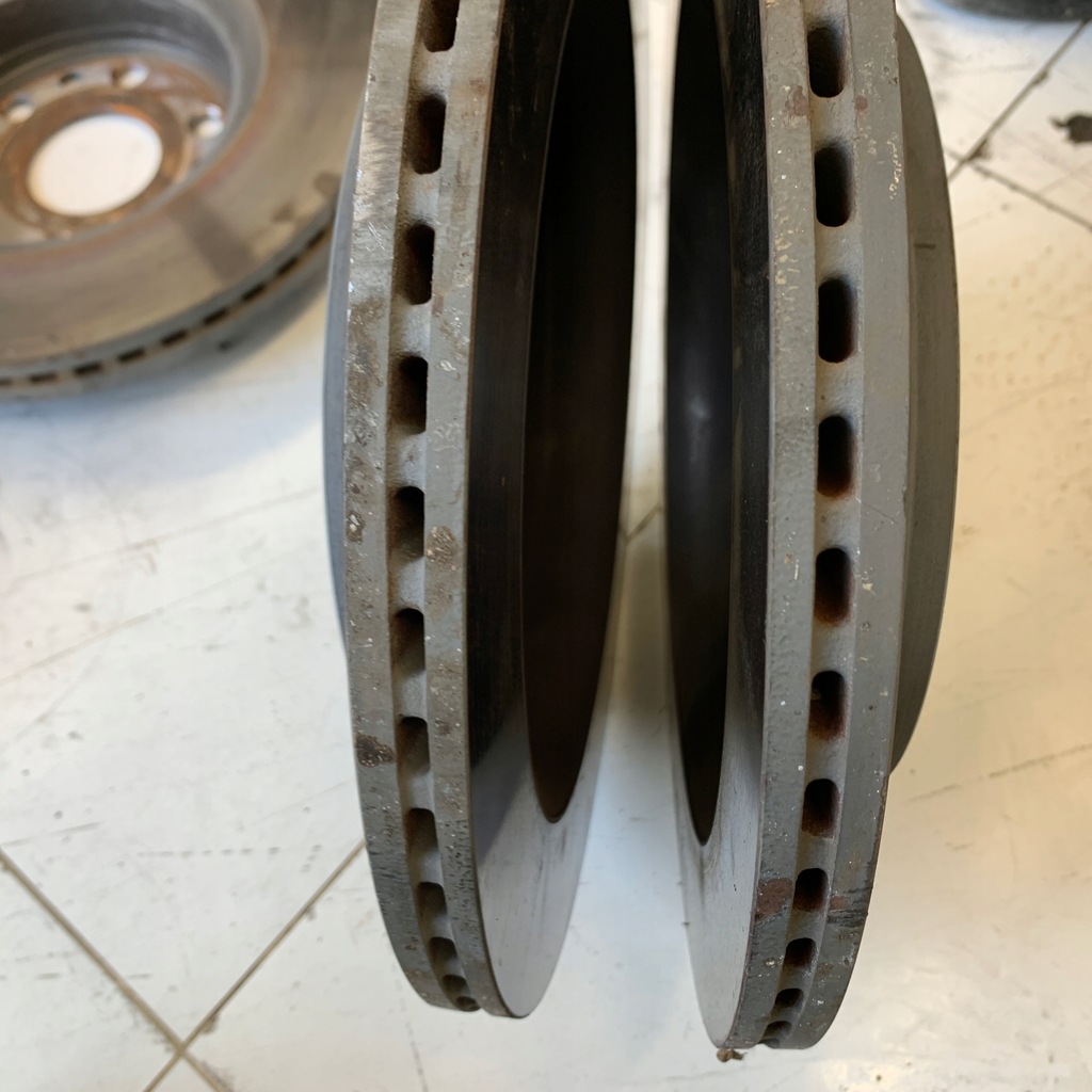 фото №15, Тормозные диски тормозные + суппорты kpl. dodge ram v 1500 trx 6.2l supercharged 24r