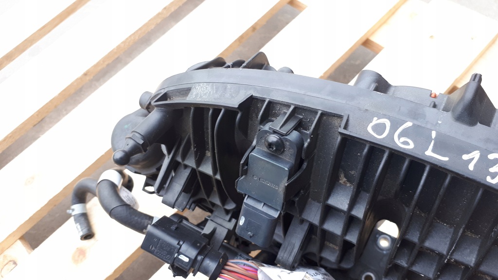 фото №8, A4 b9 8w колектор всмоктуючий 2.0 tfsi 06l133201b a5 8w