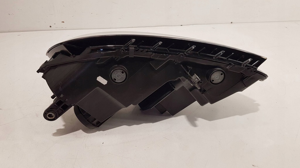 фото №9, Vw passat b7 лампа права перед передня ladna europa