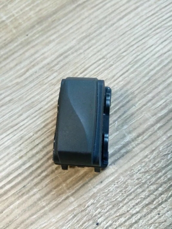 фото №1, Заглушка панелі консолі renault twingo iii oryg.