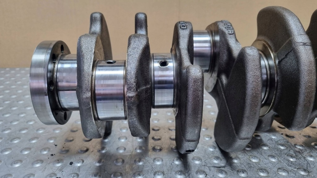 Wał колінчастий номінальний 076105101 vw crafter 2.5tdi bjk bjj bjl bjm ceb Недорого