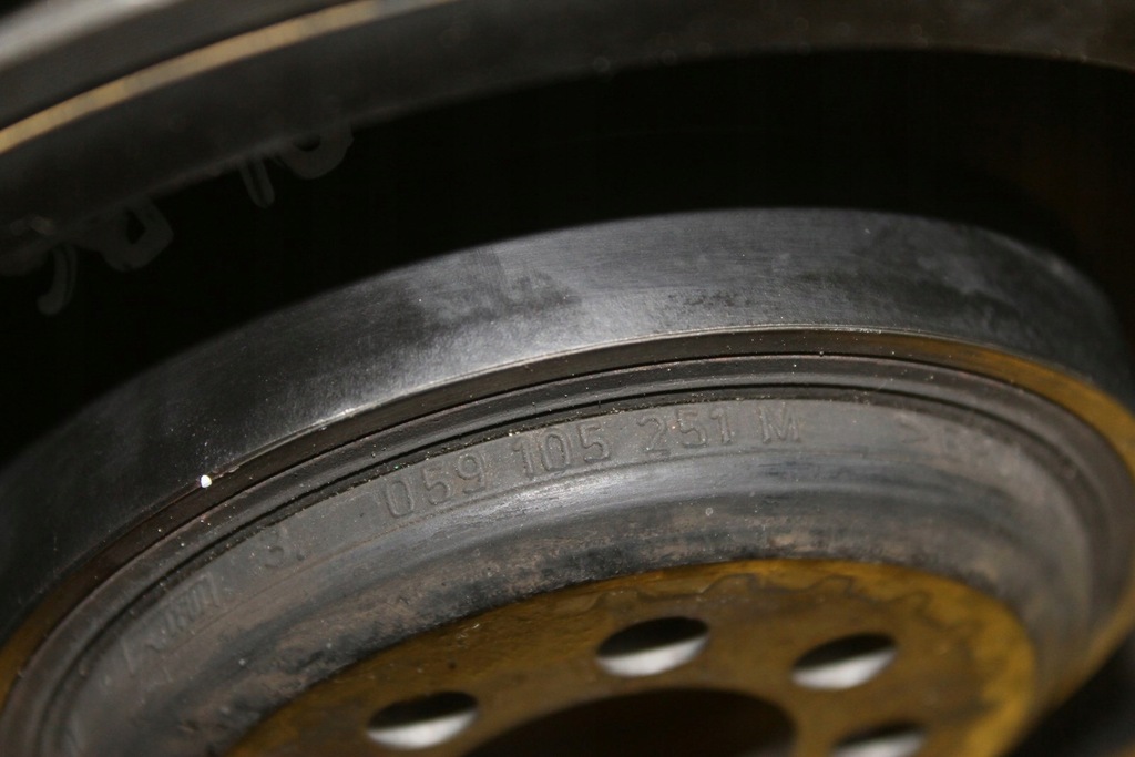 фото №5, Шків колінчастого вала a4 b6 2.5tdi 059105251m