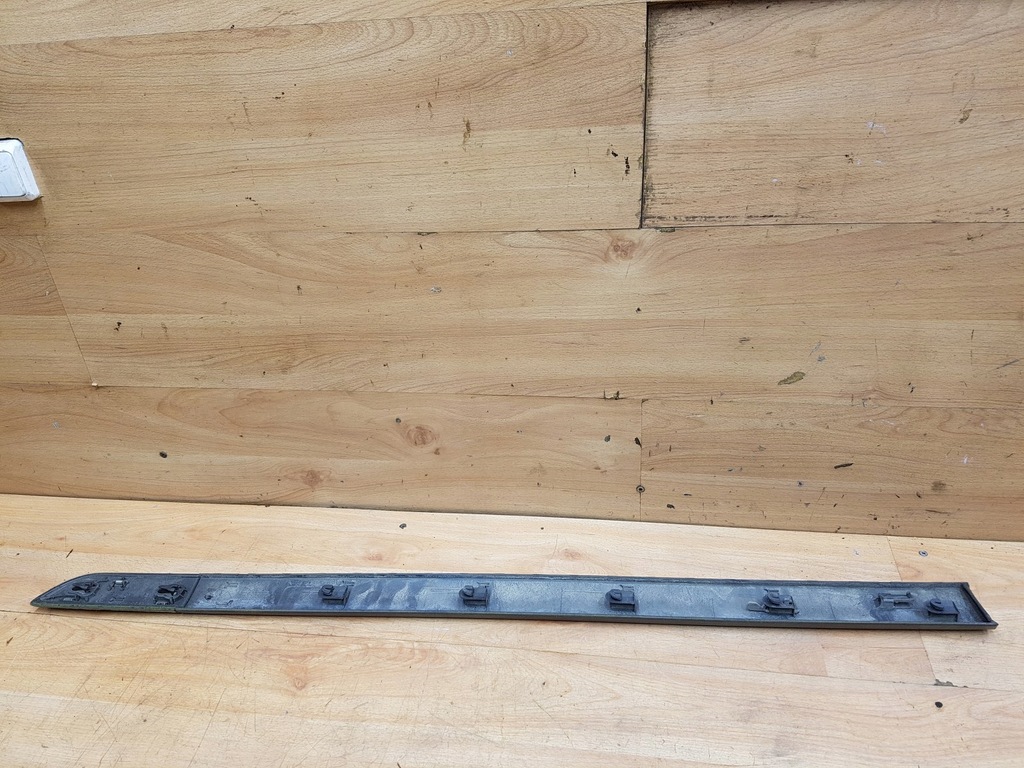 фото №2, Молдинг бічна двері перед ліва renault megane ii