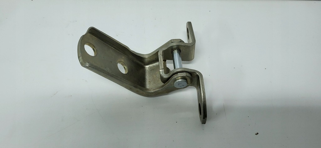 фото №3, Lexus rx prius rav4 yaris ii lexus петля дверь задняя dół левый 68780-0d071