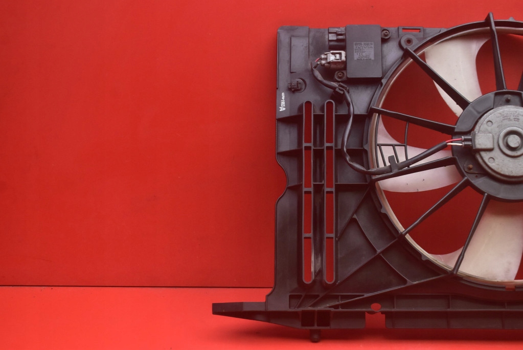 Вентилятор 100222-0115 toyota corolla e14 1.6 vvti 124 km 06-10 в Україні