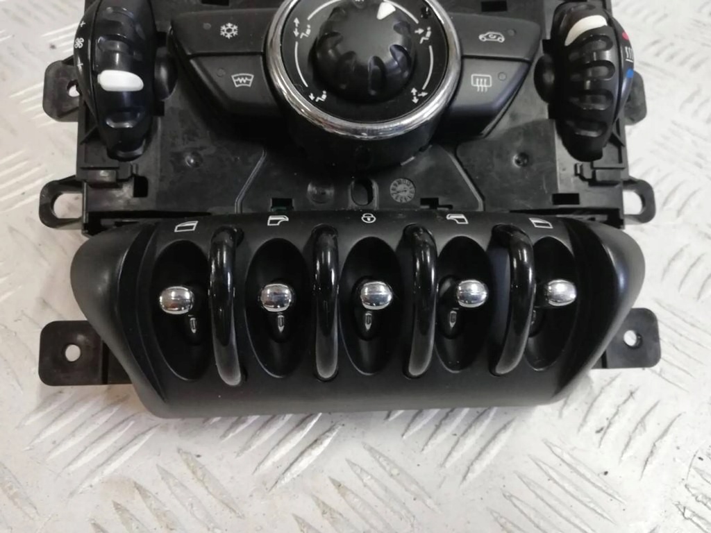 фото №3, Панель кондиционера mini countryman r60