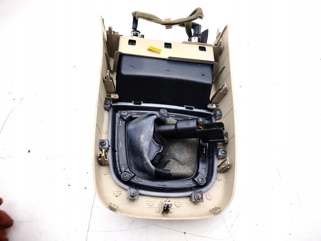 фото №6, Hyundai santa fe 2007 рамка рычаг переключения передач  846512b000