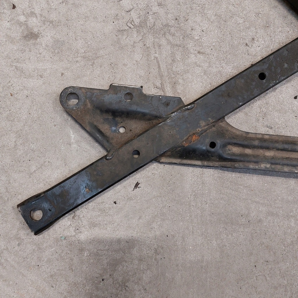 фото №9, Audi a5 8t 3,0d балка кронштейн крестовина pod двигатель 8t2399345f