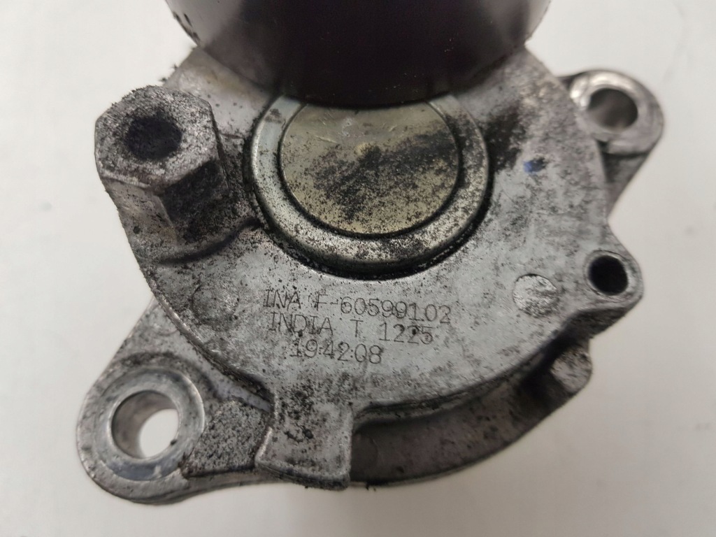 Hyundai i40 2012 натяжитель ремень многоручейковый / генератора в Украине