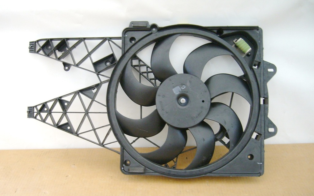 фото №1, Fiat grande punto вентилятор радиатора