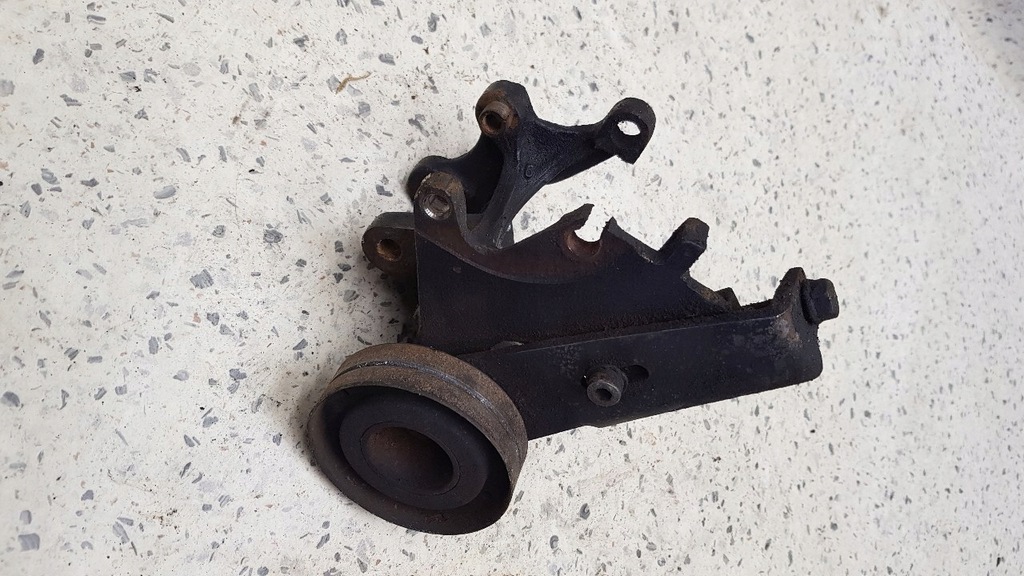 фото №2, Кронштейн ролик натяжитель peugeot 306 2.0 8v