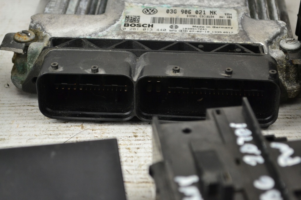 фото №10, Vw passat b6 2.0 tdi 140 бортовой компьютер двигателя набор стартовый иммобилайзер 03g906021nk