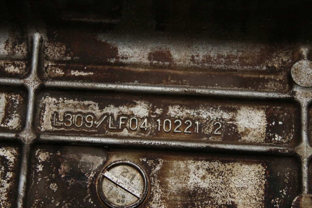 фото №7, Кришка клапанів lf04102212 mazda vi 6 1.8 b