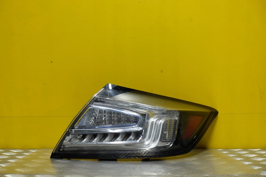 фото №1, Honda clarity 2017- лампа задняя задняя led r usa