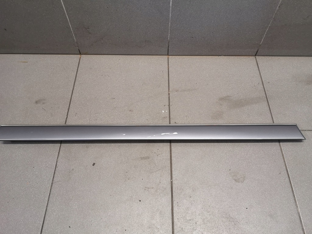 фото №1, Молдинг двері правий задня сіра audi a8 d2 4d0853962