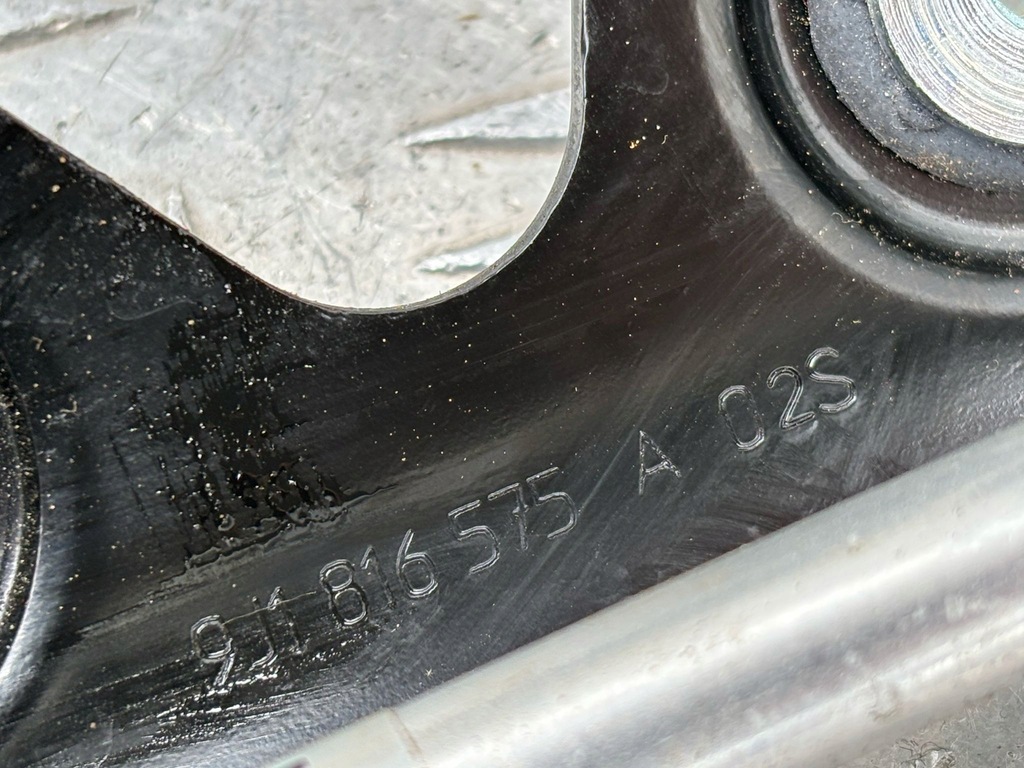 фото №6, Porsche taycan 4s клапан кондиционера ideał 4m0816702a 9j1820729a