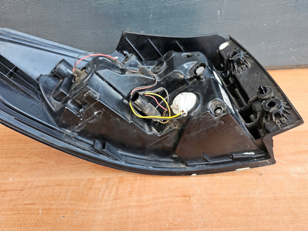 фото №11, Лампа правый задняя задняя правая ! led ! w крыло opel zafira c 13292362