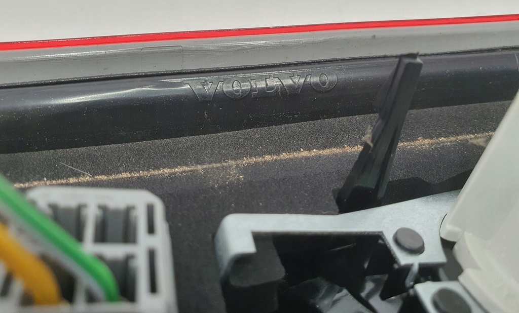 фото №4, Лампа правая задняя задняя верхний volvo xc70 160986