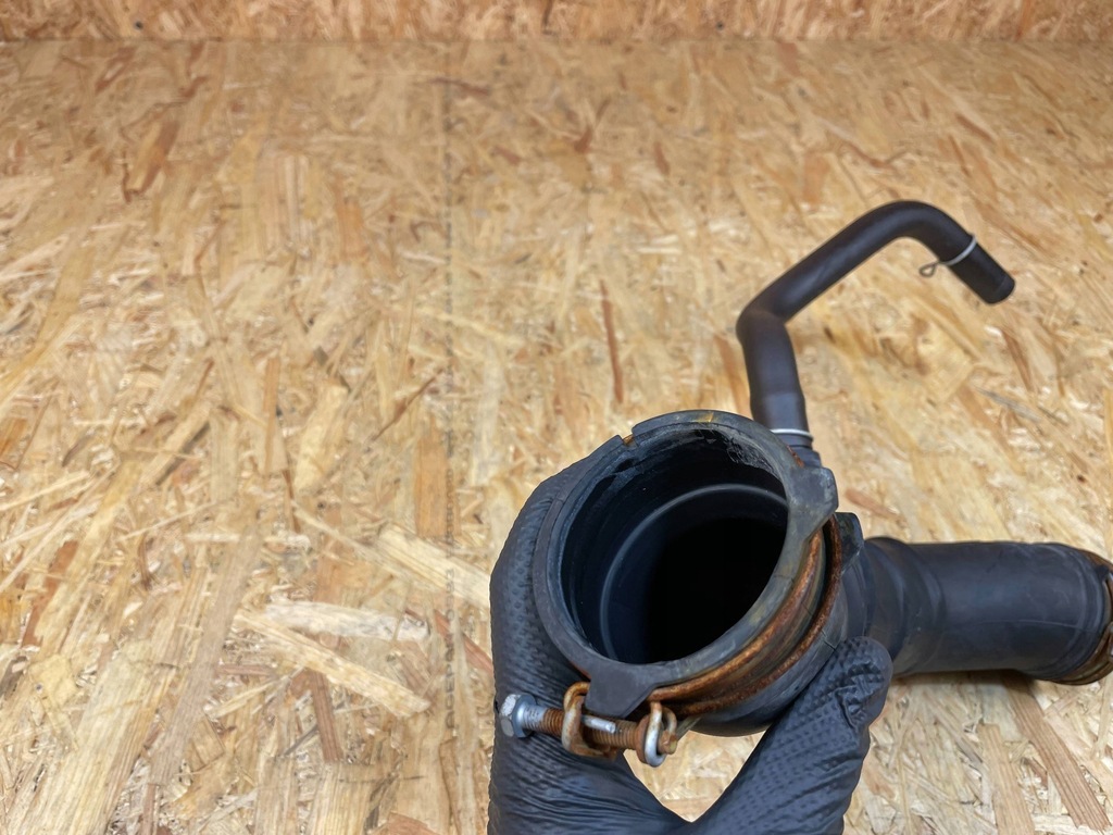 фото №11, Труба шланг wąż повітря toyota yaris iv cross p21 17880-k0040 2020-