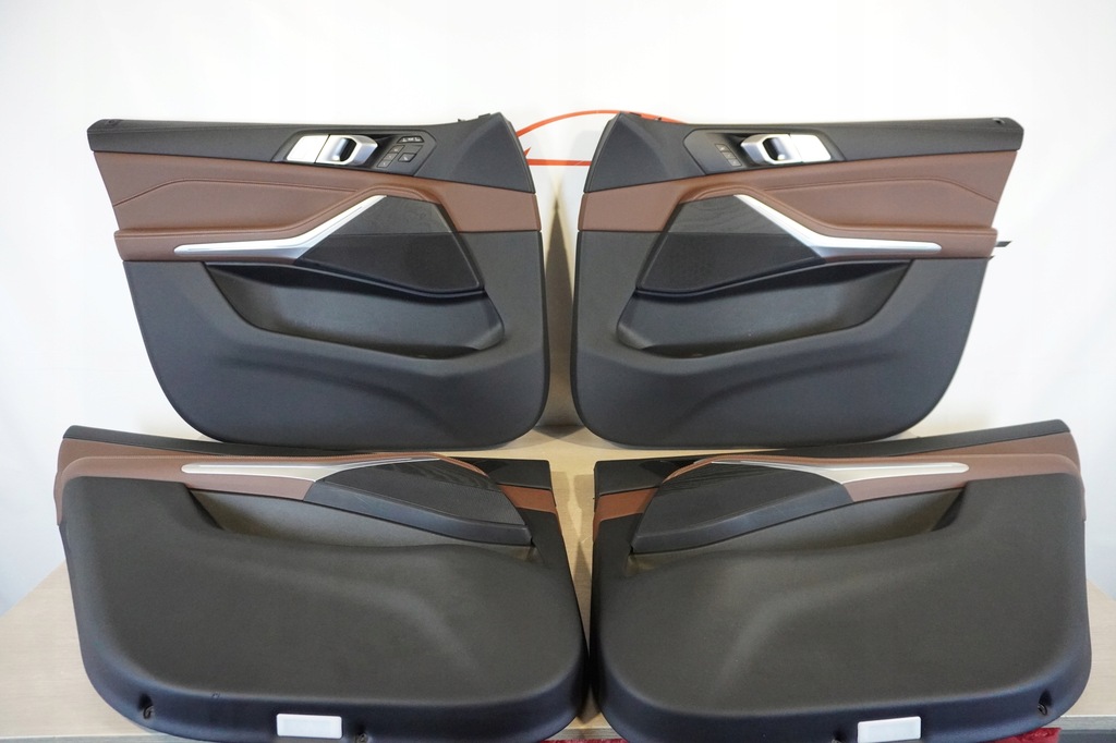 фото №1, Обшивки обивка дверь bmw x7 g07 кожа led