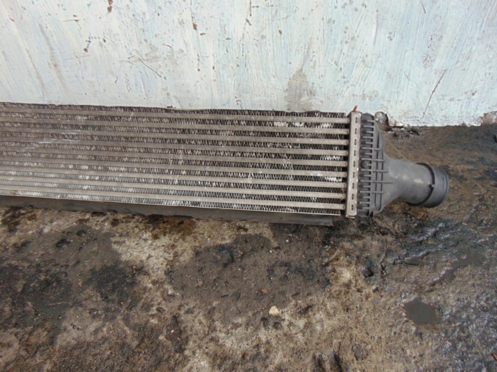 Радіатор інтеркулер audi a4 a5 b9 8k0145805r Оригінал