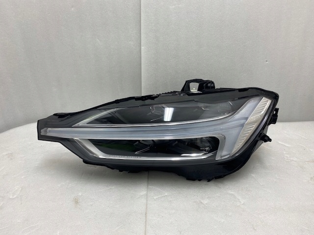фото №1, Лампа левая volvo xc60 full led 2020
