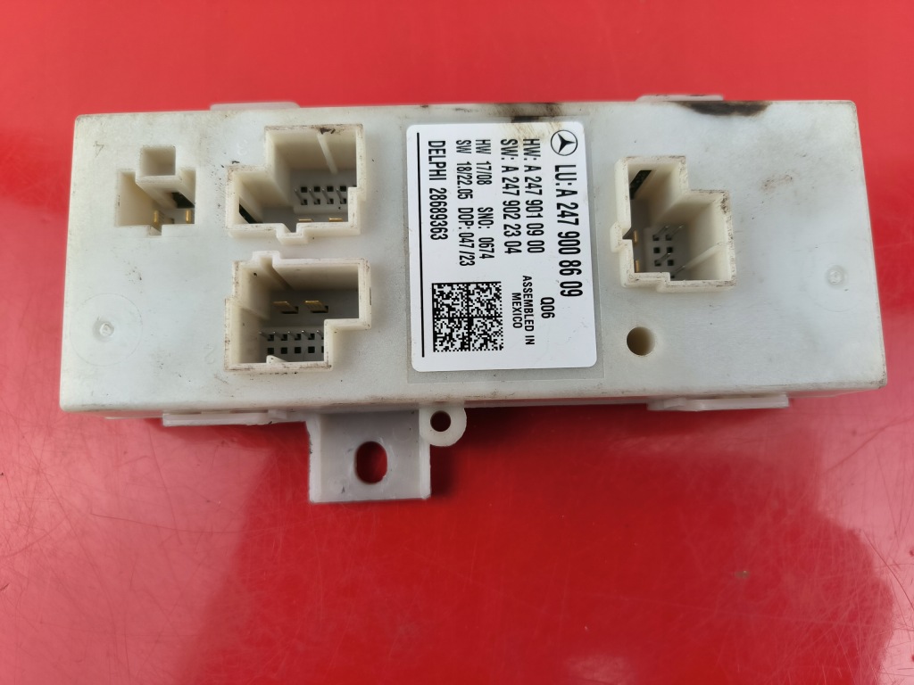 Купити Mercedes cla w118 a118 модуль кришки a2479008609