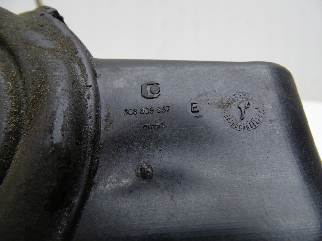 фото №9, Кришка заливної пального + кришка vw passat cc lc7z 12r 3c8809857e