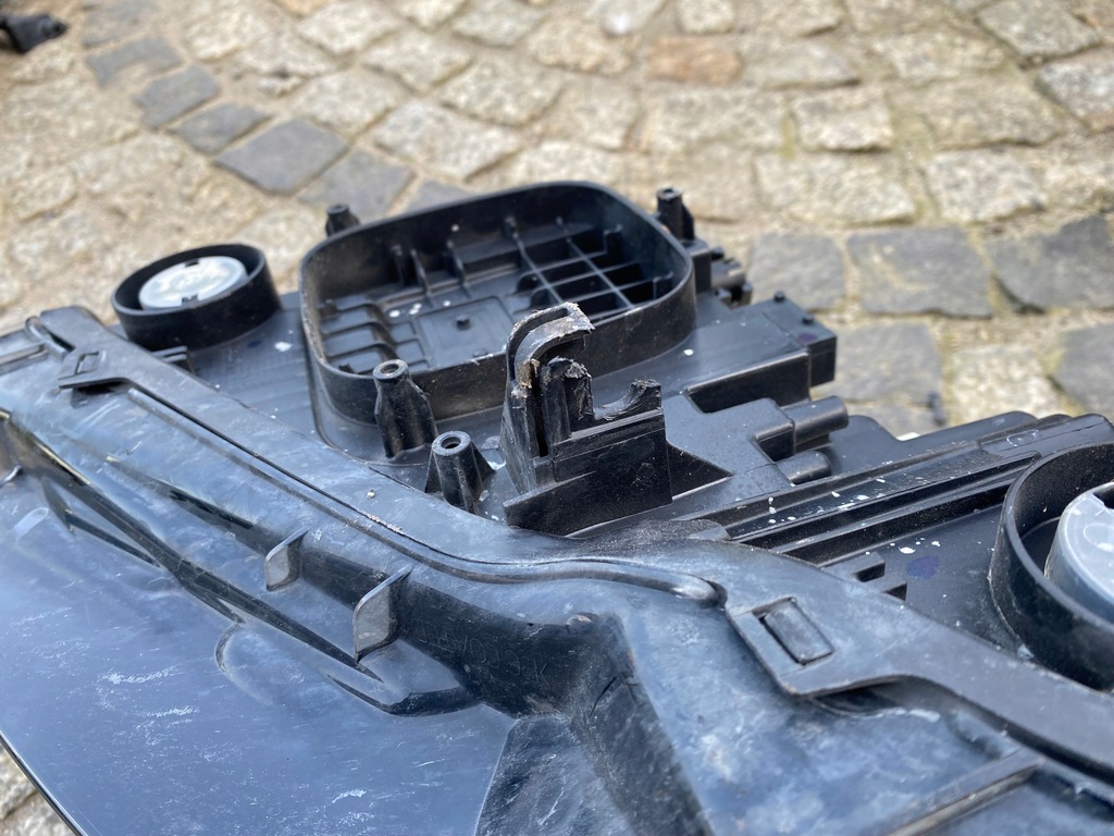 фото №13, Opel crossland x лампа правая перед led 13467968 оригинал