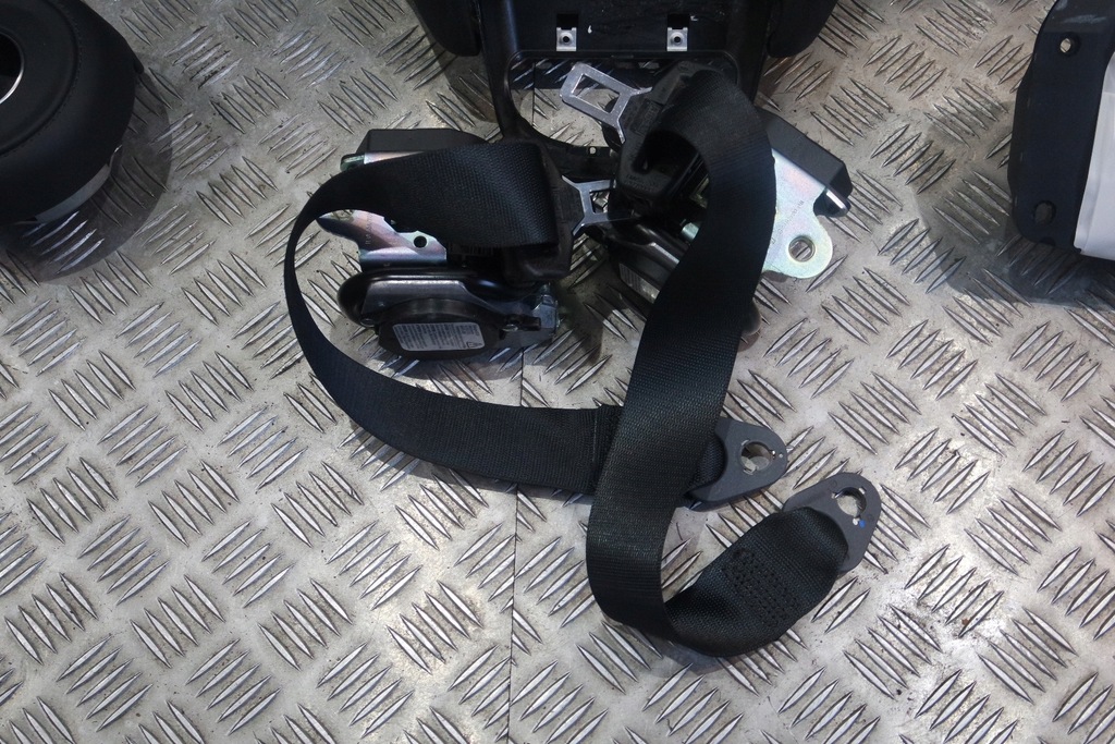 фото №5, Консоль приборная панель подушка безопасности alcantara mclaren 570s