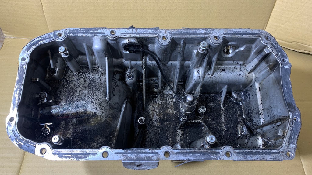 Поддон масляная opel insignia astra 2.0 cdti 55582918 Оригинал