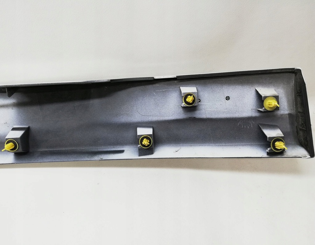 фото №10, Накладка накладка молдинг крышки toyota prius iii 76801-47070 76811-47070