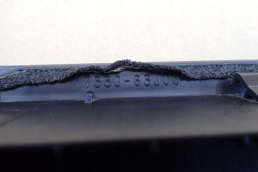 77330-63j00 решётка вентиляционная задняя suzuki swift 6 с Разборки