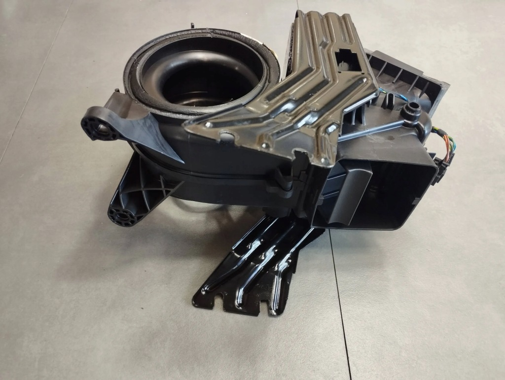 фото №3, Mercedes ml w164 корпус вентилятор задня 982748l