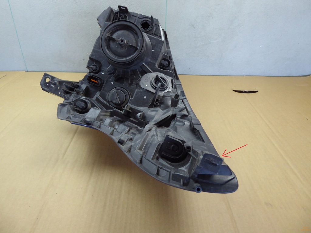 фото №9, Лампа права перед renault trafic vivaro iii europa