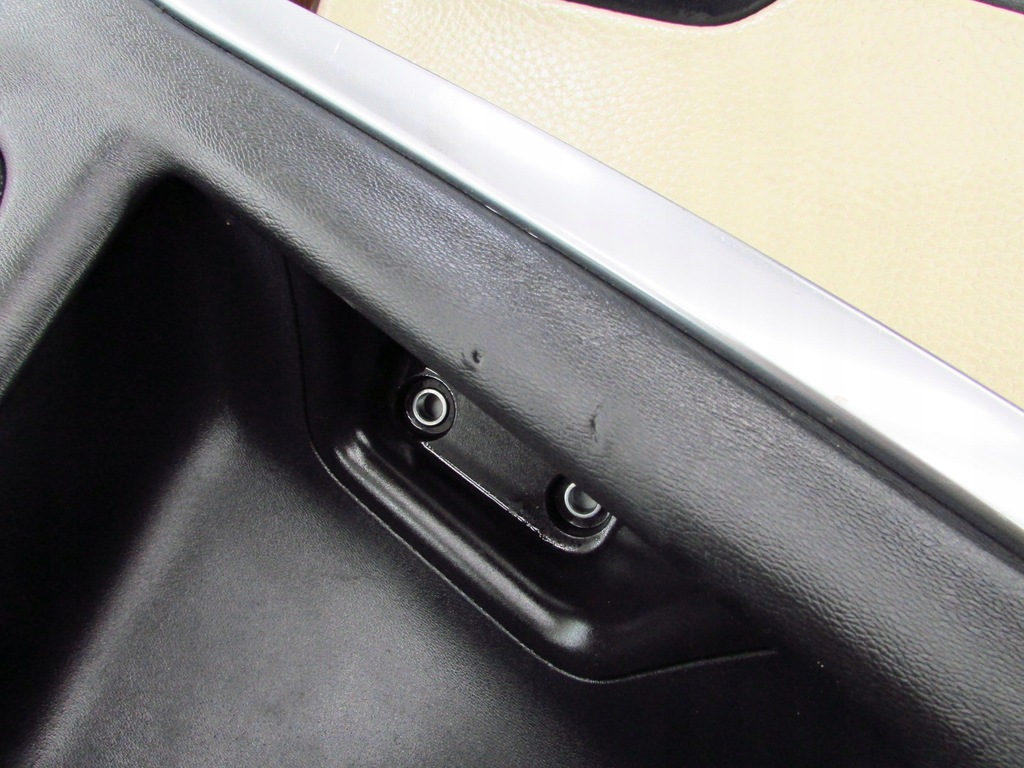 фото №14, Volvo s60 обшивка дверь правый задняя drewno 10-18r