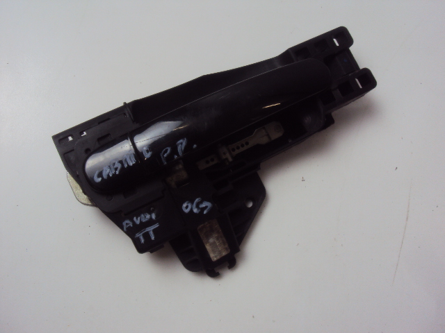 Купити Ручка правий перед audi tt cabrio 2006-