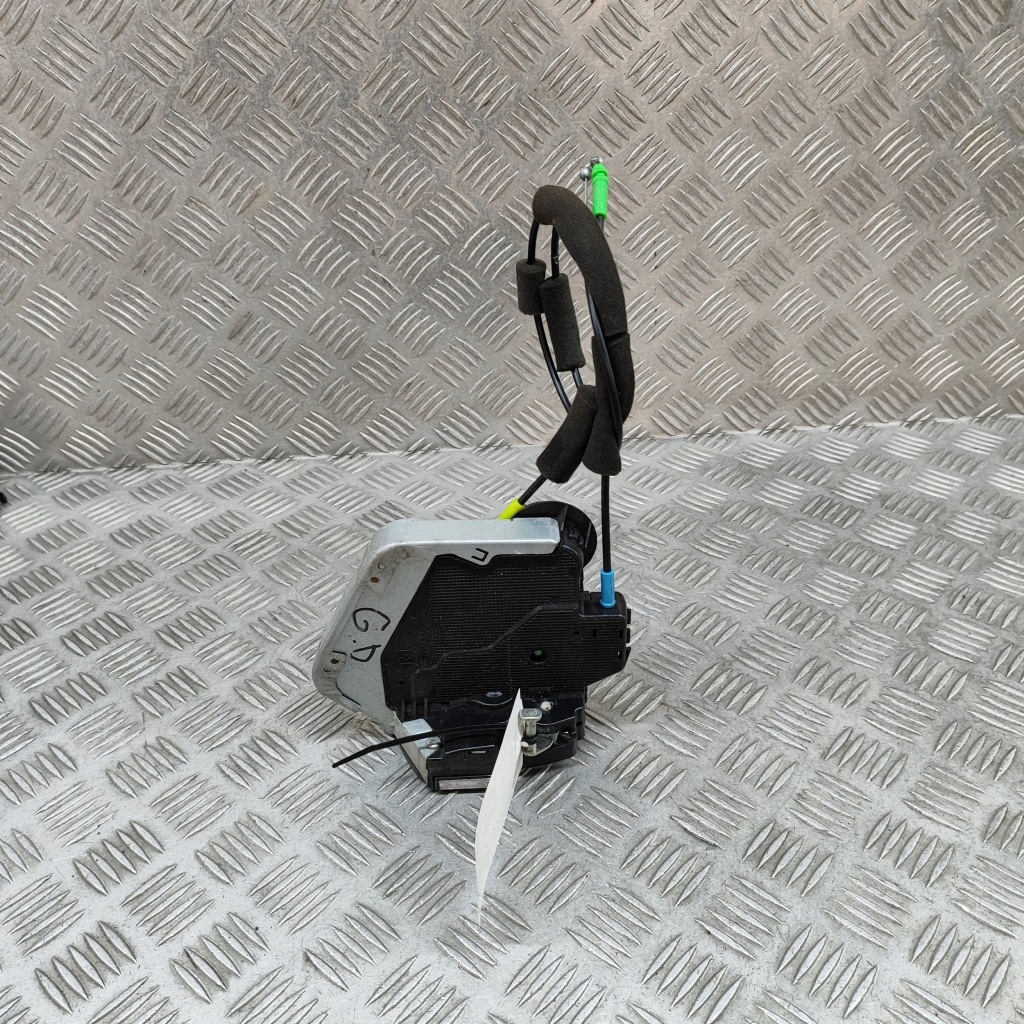 фото №1, Lexus rx 330 - 350 - 400h 2013 правая сторона замок дверь задних