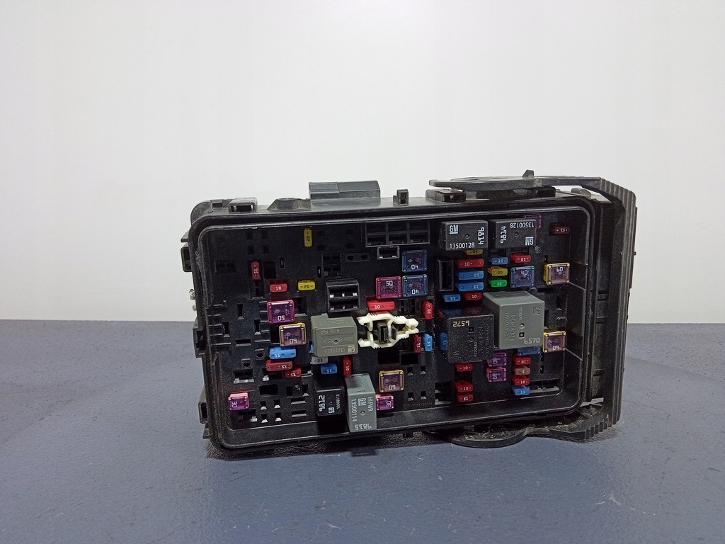 фото №1, Opel insignia b 2.0 cdti коробка предохранителей