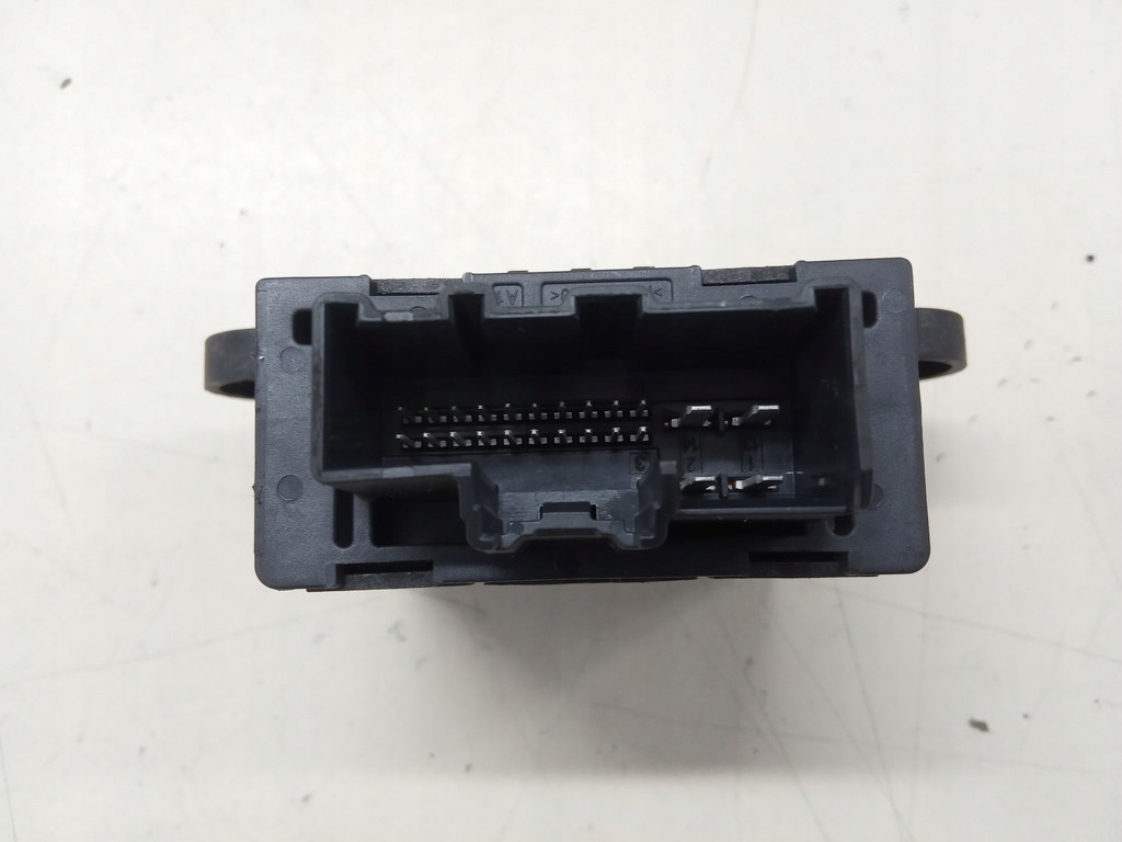 фото №4, Ford s-max mk2 2015-19r. - модуль двері задня