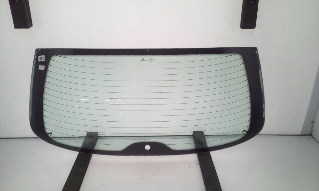 фото №1, Стекло задняя задняя peugeot 206 1998-2008 оригинальная