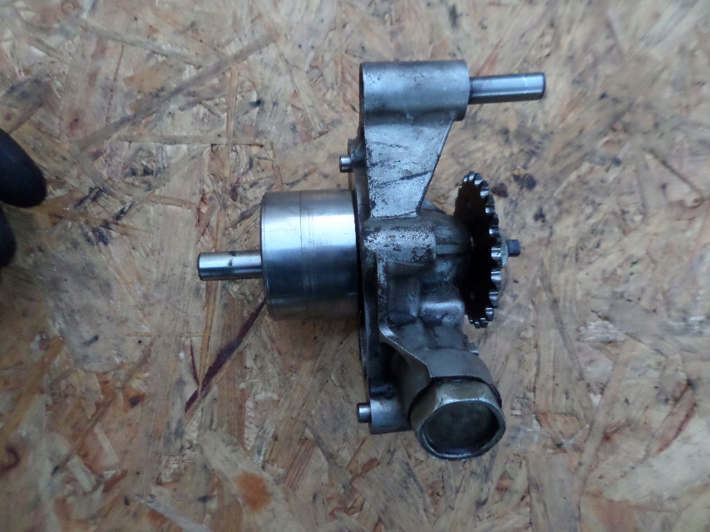 фото №5, Насос масла масляная toyota yaris 3 iii 1.4 d4d auris 2 ii corolla 1nd