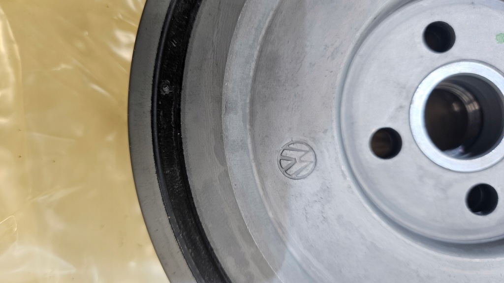 фото №9, Шкив с глушителем колебаний man tge vw crafter 04l105251p nowe