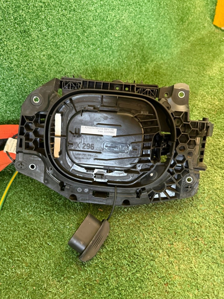 Блок управления аккумулятор + шланг зарядки mercedes benz eqs v296 a0009005438 Цена