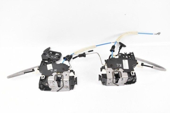 фото №1, Замок двері правий задня mercedes w176 a-klasa 12- -