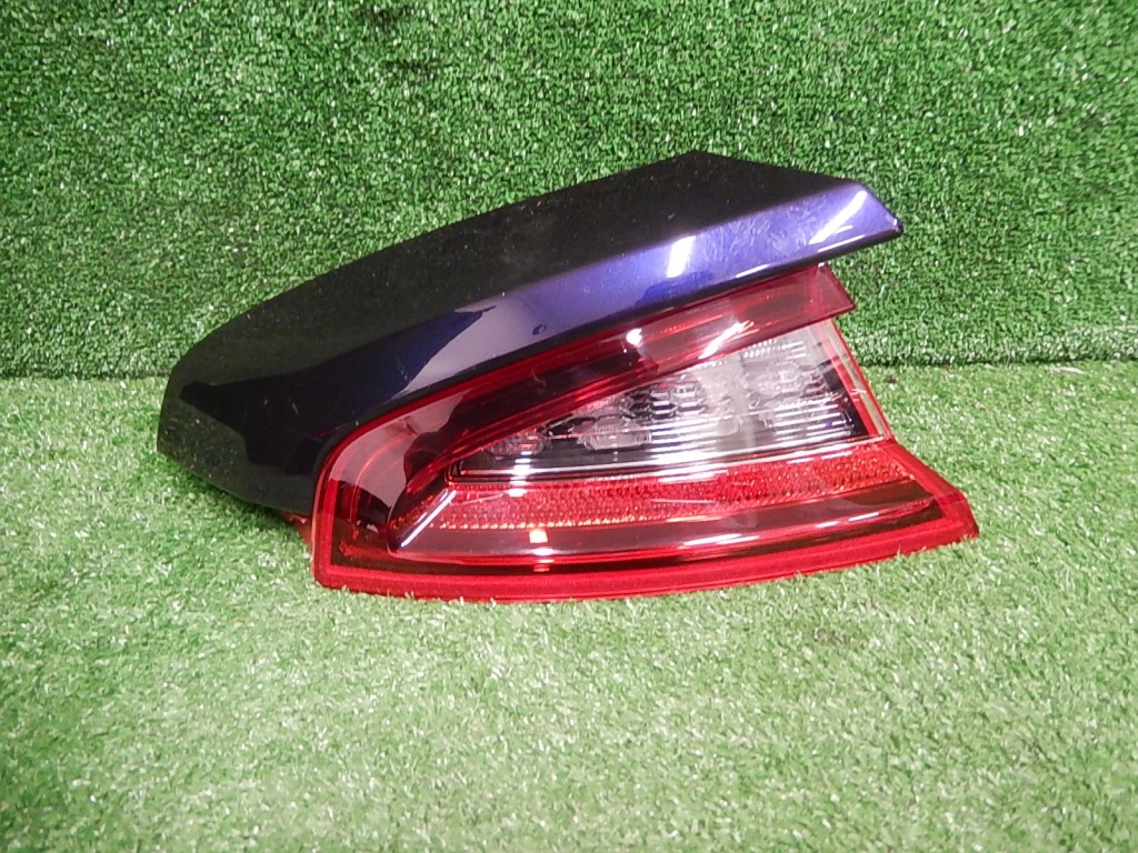 Купить Лампа левый задний  kia stinger gt