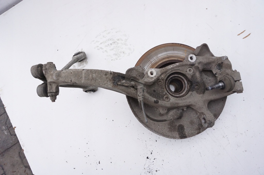 фото №1, Поворотний кулак правий перед audi a4 b8 2.7 tdi
