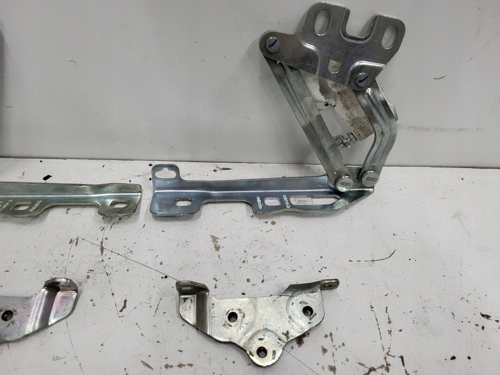 фото №3, Петля капот левый правый opel corsa d